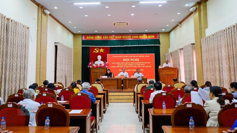 UBMTTQ Việt Nam thị Xã Phước Long lấy ý kiến về sửa đổi hiến pháp năm 2013
