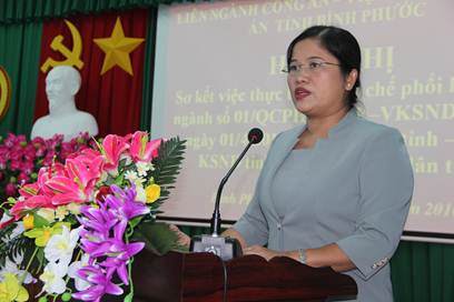 Đồng chí Trần Tuệ Hiền, Phó bí thư Thường trực Tỉnh ủy, Chủ tịch HĐND tỉnh phát biểu chỉ đạo hội nghị