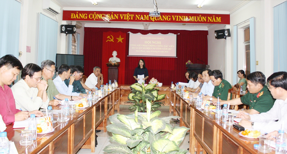 Phó trưởng ban Thường trực Nguyễn Thị Minh Nhâm kết luận hội nghị