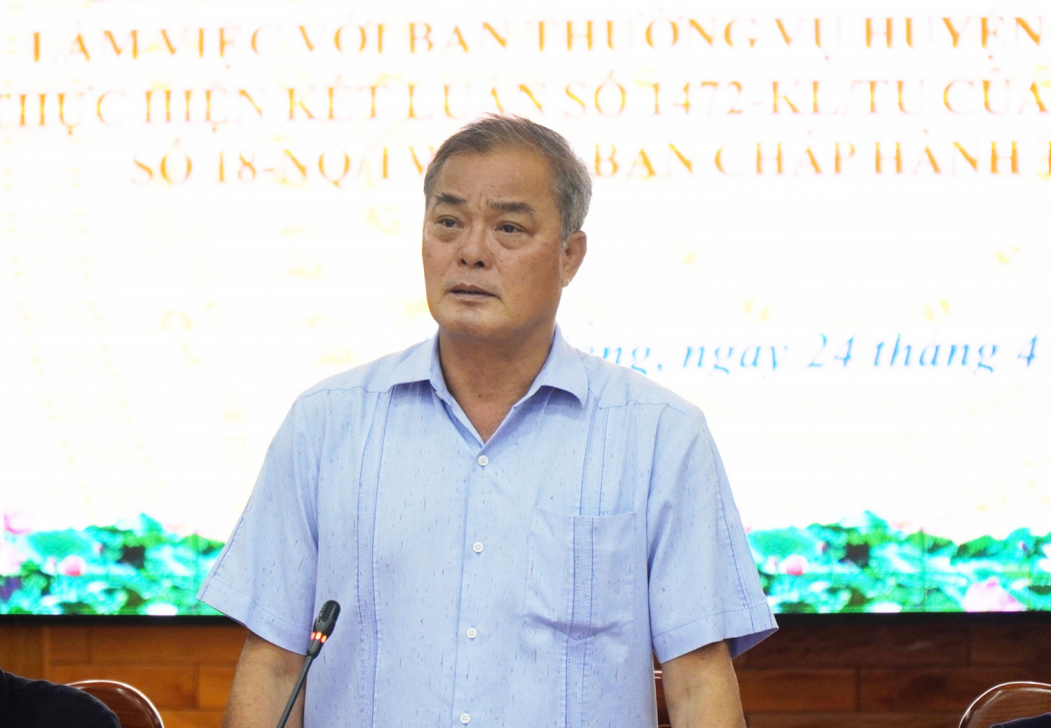 Ủy viên Ban Thường vụ Tỉnh ủy Nguyễn Hồng Trà làm việc với Ban Thường vụ Huyện ủy Phú Riềng