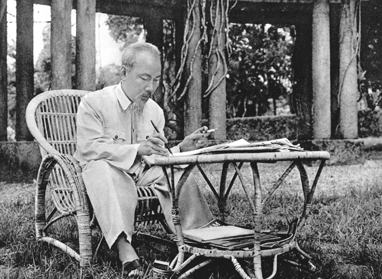 Di chúc của Chủ tịch Hồ Chí Minh với công tác xây dựng Đảng hiện nay