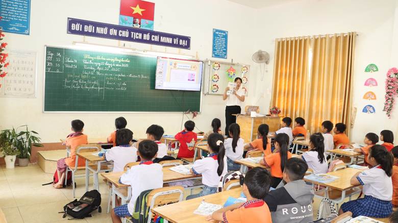 Điểm sáng xây dựng trường chuẩn quốc gia