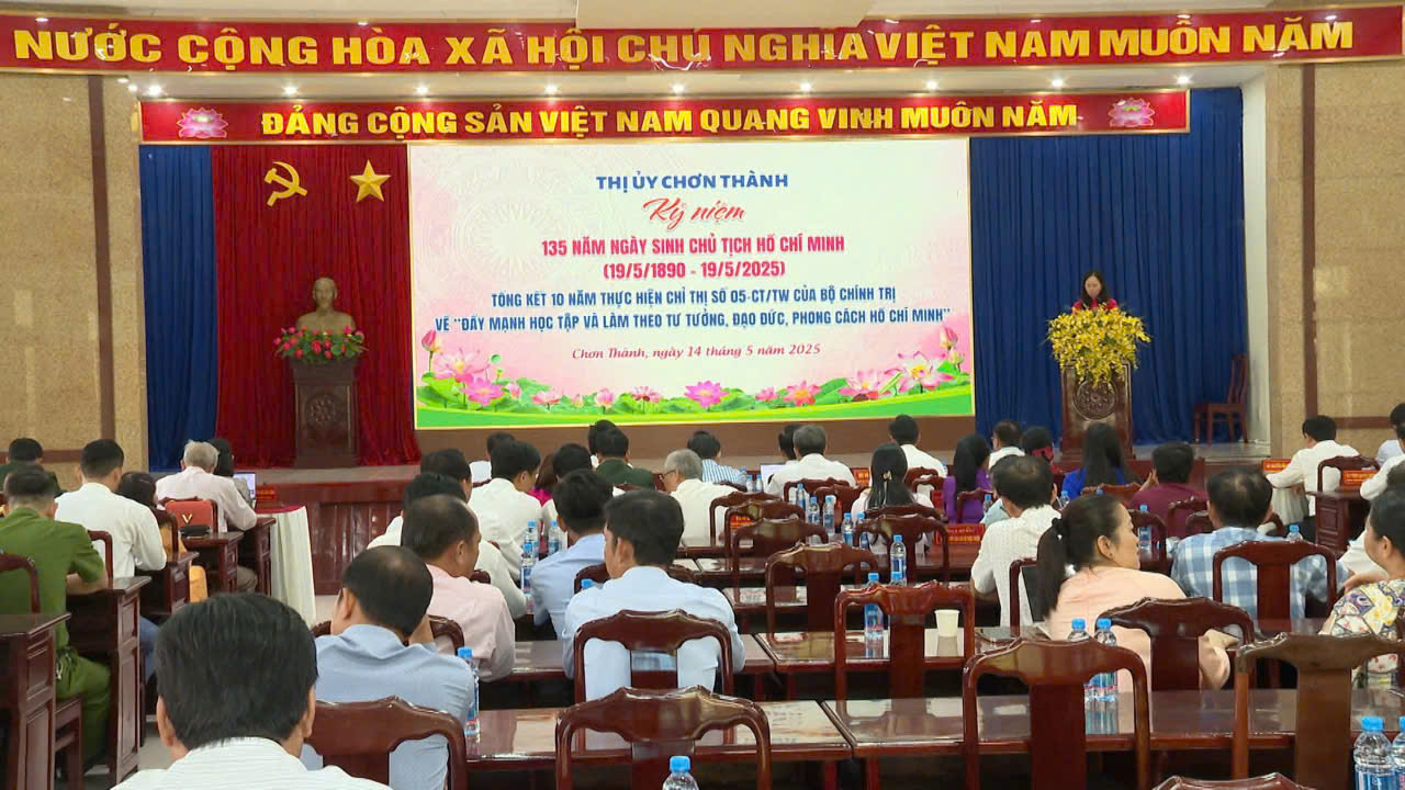 Chơn Thành tổ chức kỷ niệm 135 năm ngày sinh chủ tịch Hồ Chí Minh (19/5/1890-19/5/2025)