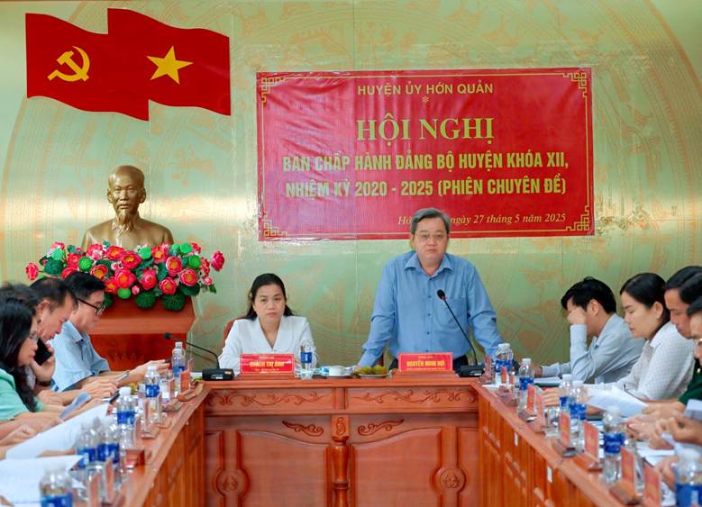Hớn Quản: Hội nghị BCH Đảng bộ thông qua Đề án sắp xếp nhân sự sau sắp xếp đơn vị hành chính cấp xã