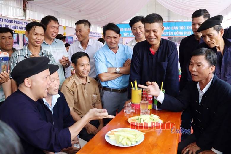 Đặc sắc lễ hội Lồng tồng